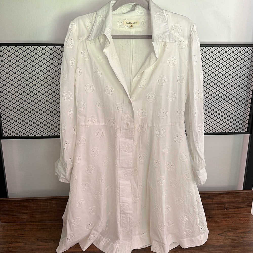 Smiley face dress or blouse